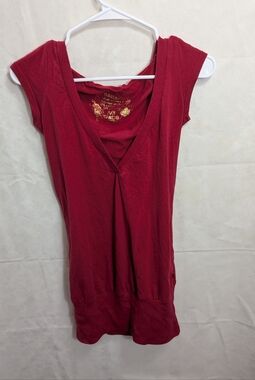 Vintage Garage Long Top W Hood & Low V Neck